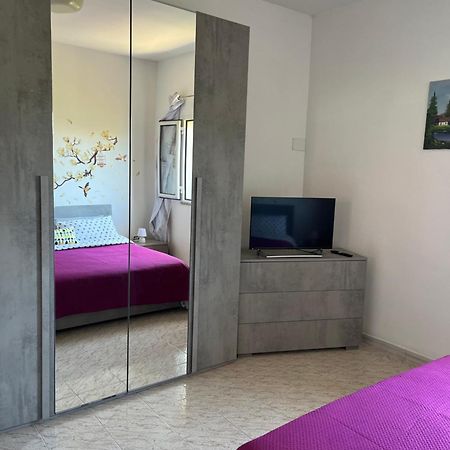 Monolocale Rosy Lägenhet Fiumicino Exteriör bild